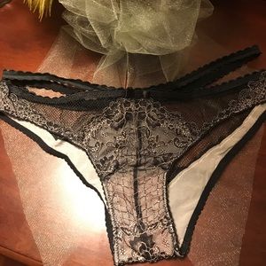 Victoria's Secret, NWOT, Cheekini Panty, Size M/M
